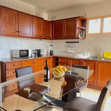 Sea View House In With Gym&bbq * Campanário